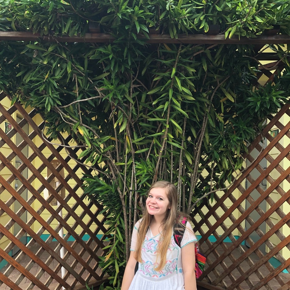 Meet your Posher, Hannah
